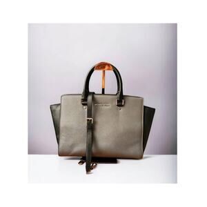 Michael Kors Selma Gray & Black Saffiano Leather